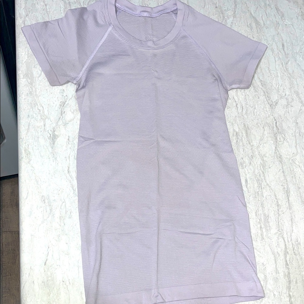 LULULEMON LIGHT PURPLE SWIFLY TECH